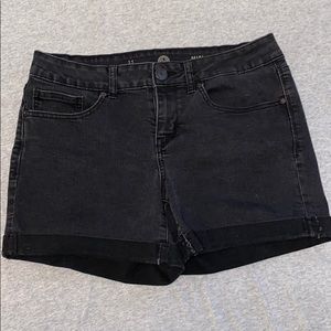 So Black MIDI Shorts